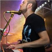 Profesor de piano con 10 años de experiencia. Bilingüe